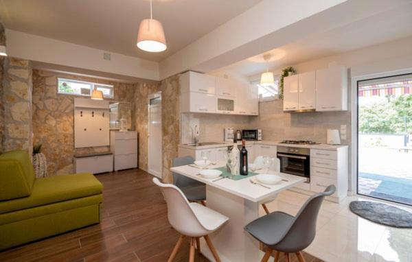 Genova Imotski Apartment Donji Vinjani