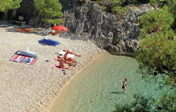 Genova Imotski Donji Vinjani